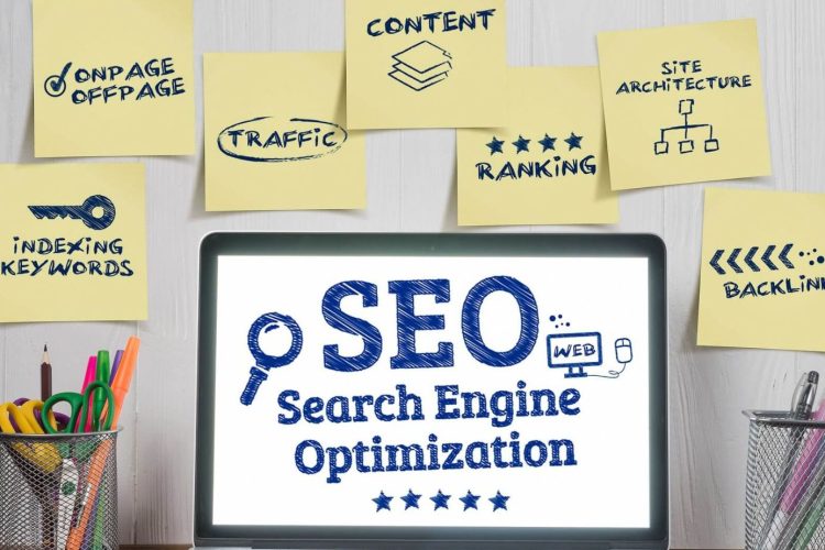 laptop-cu-o-imagine-despre-diferite-ramuri-ale-seo-ului